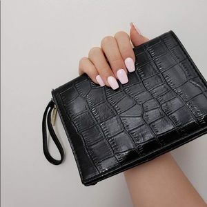 Elizabeth Arden sexy clutch